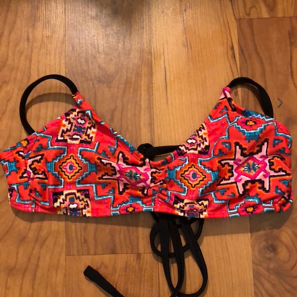 Xhilaration Other - Xhilaration Tribal Bikini Top Xhilaration Other - Xhilaration Tribal Bikini Top